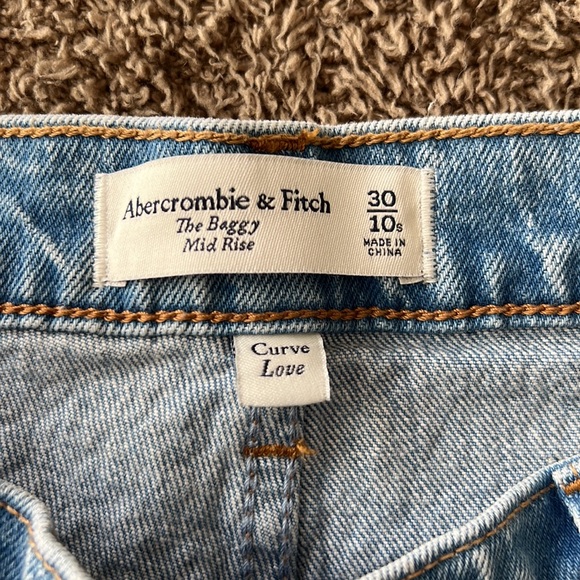 NWT Abercrombie “The Baggy” Jean - Picture 4 of 7